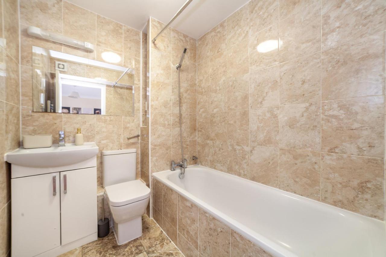 Lovely Studio Flat In Wimbledon W/ Free Parking London Exterior foto