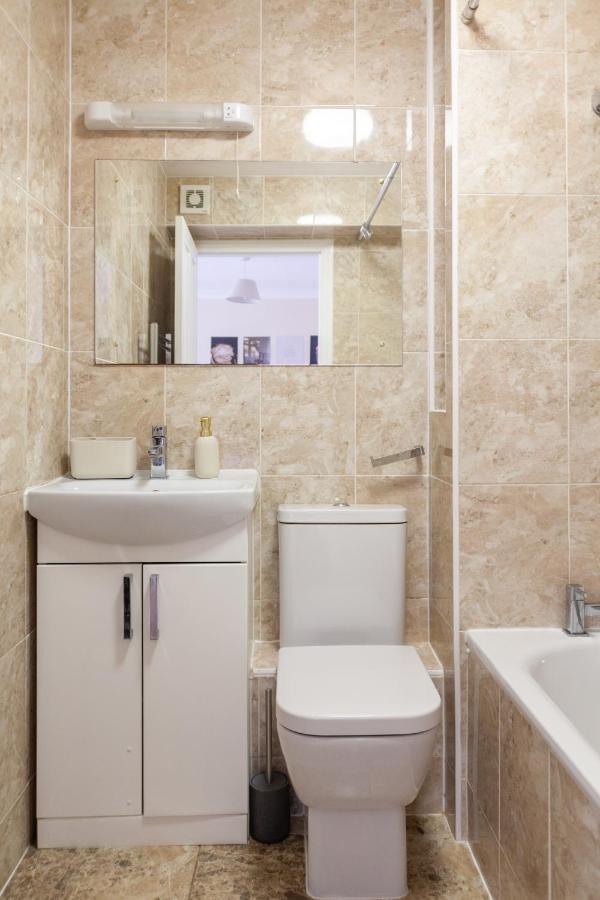 Lovely Studio Flat In Wimbledon W/ Free Parking London Exterior foto