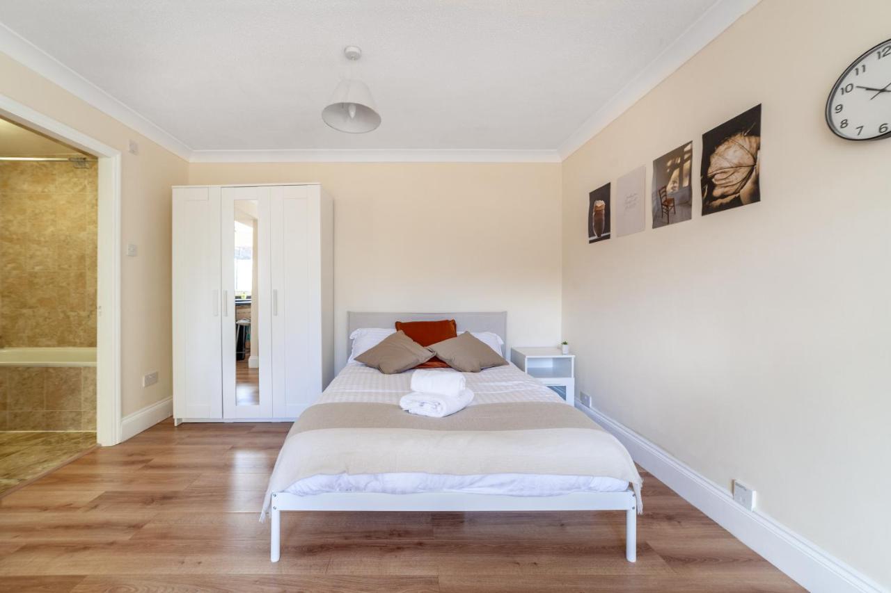 Lovely Studio Flat In Wimbledon W/ Free Parking London Exterior foto
